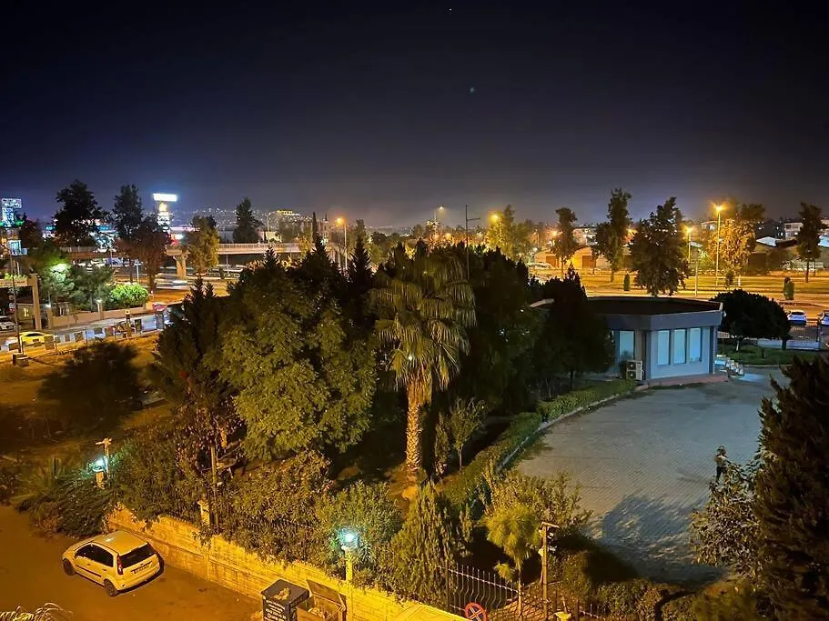 Konyaalti Sahiline Arac Ile 5 Dk Merkezi Konum '14' Antalya Turkije